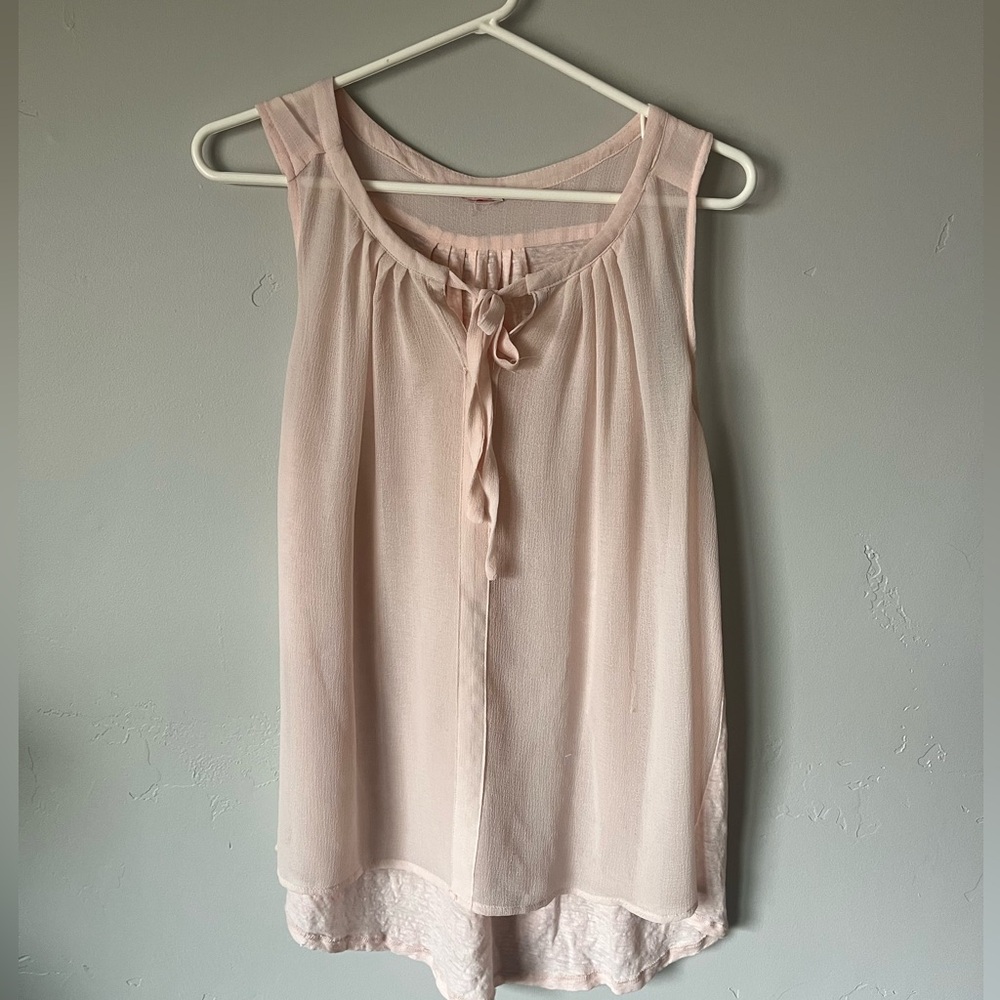 Women's Sleeveless Blouse - Light Pink